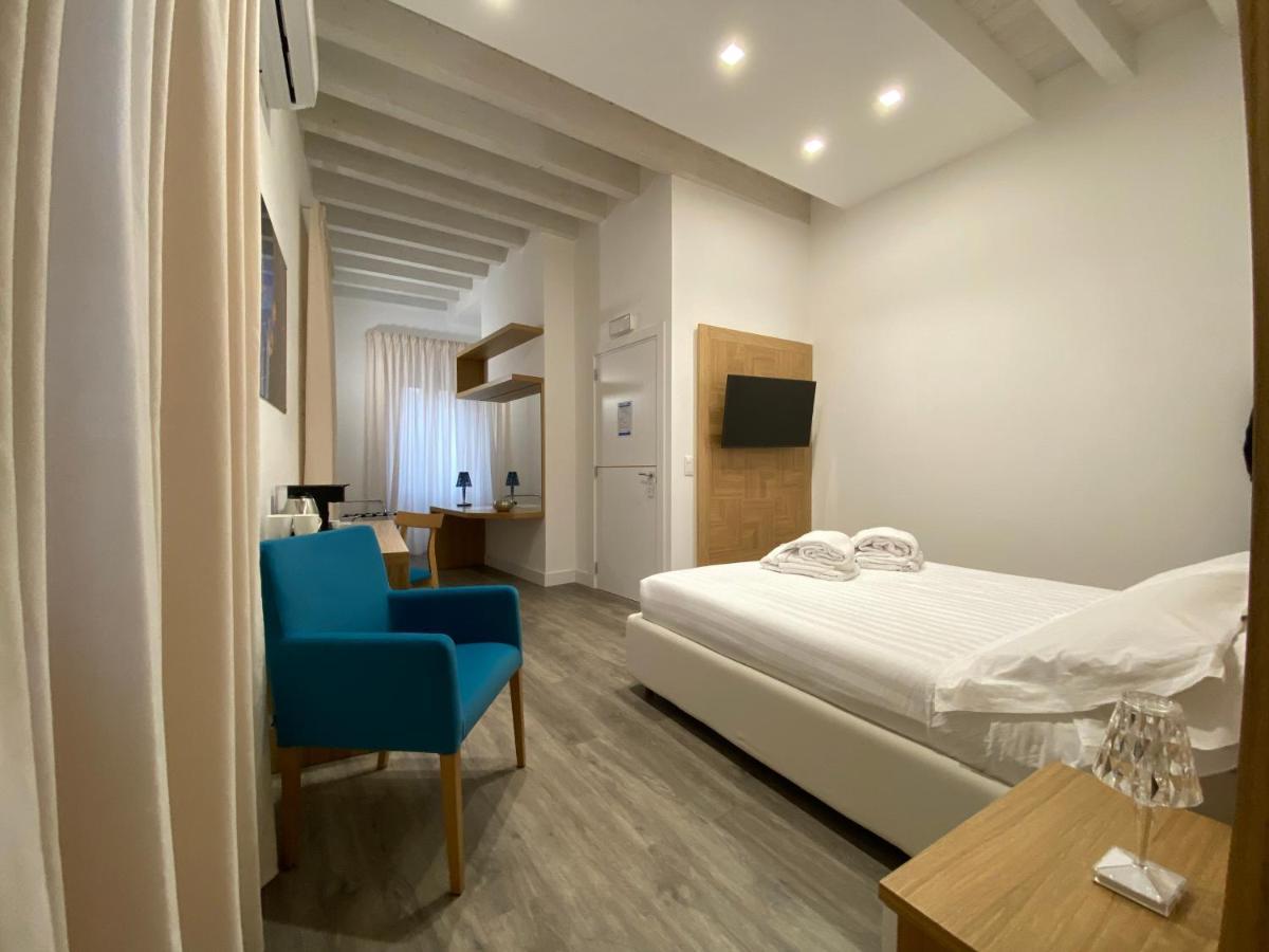 Star Suite Taranto Exteriér fotografie